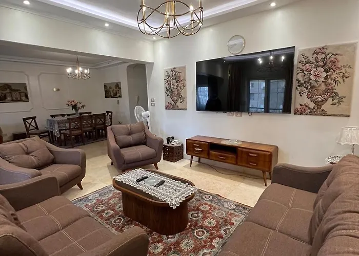 Comfy Furnished Apt For Families In Center Cairo