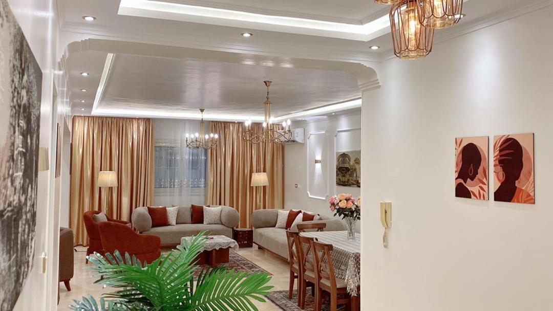 Comfy Furnished For Families In Center