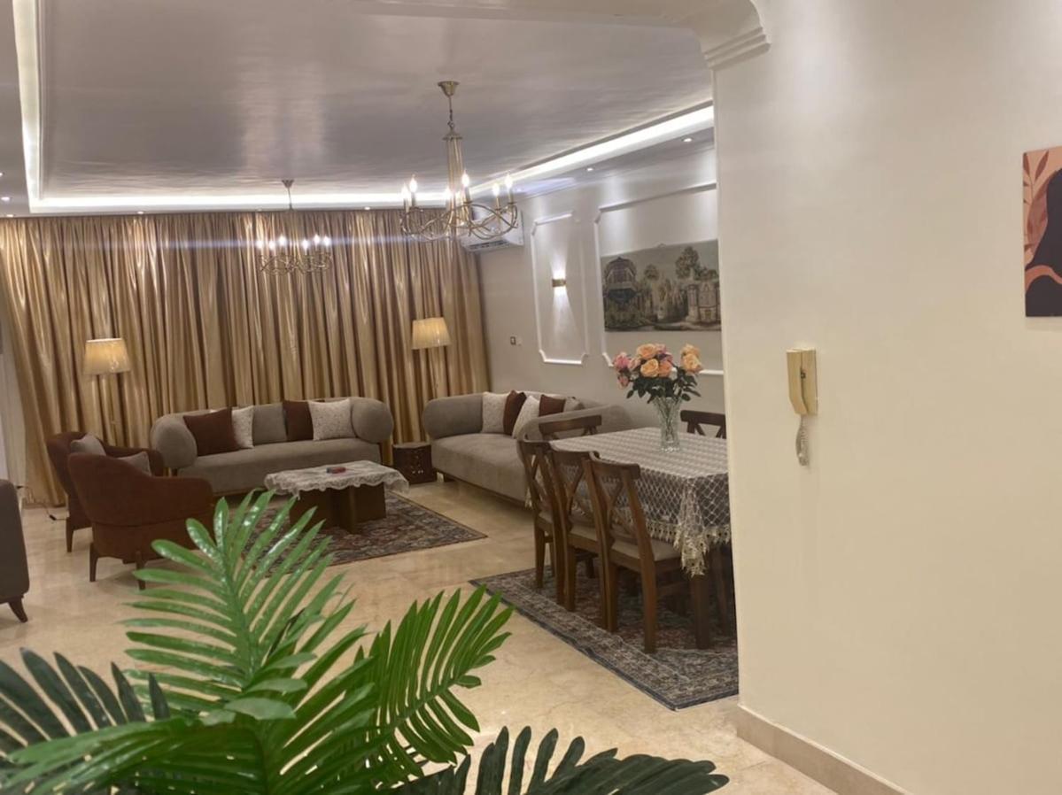 Comfy Furnished For Families In Center *